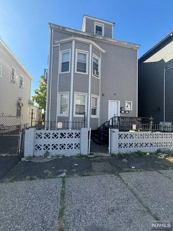 165-167 Temple ST, Paterson, NJ 07522