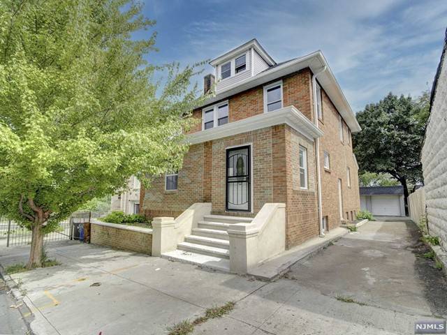 432 Badger AVE, Newark, NJ 07112