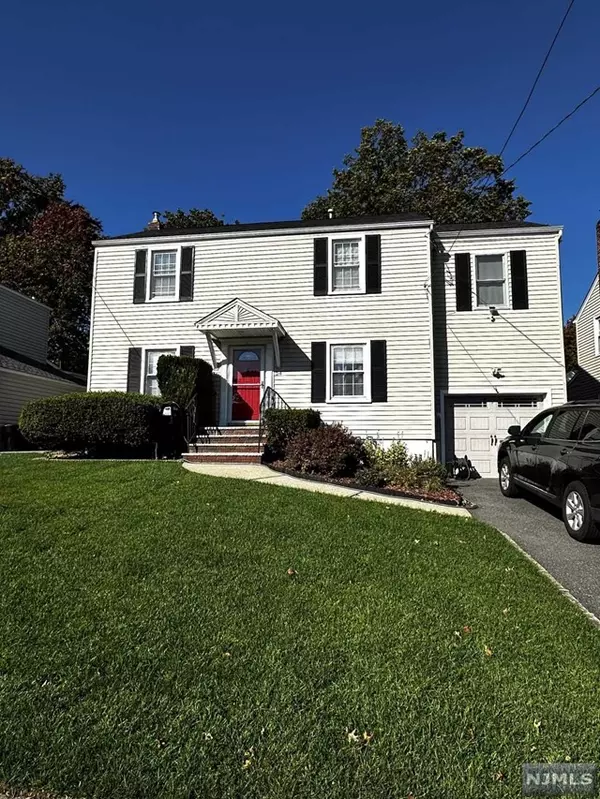 54 Darling AVE, Bloomfield, NJ 07003