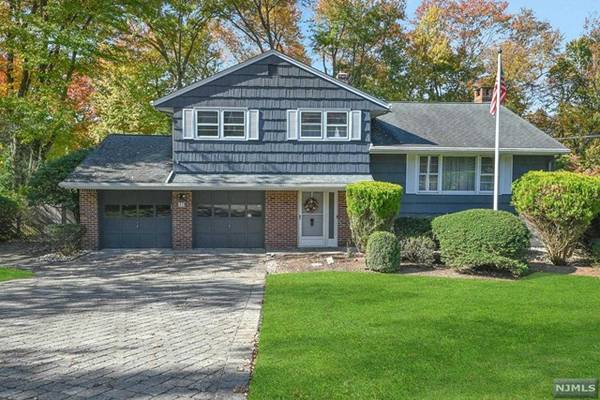 41 Rawson CT, Hillsdale, NJ 07642