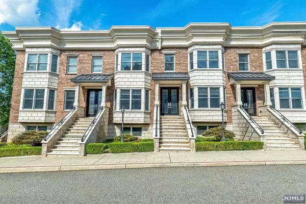 2177 Edwin AVE, Fort Lee, NJ 07024