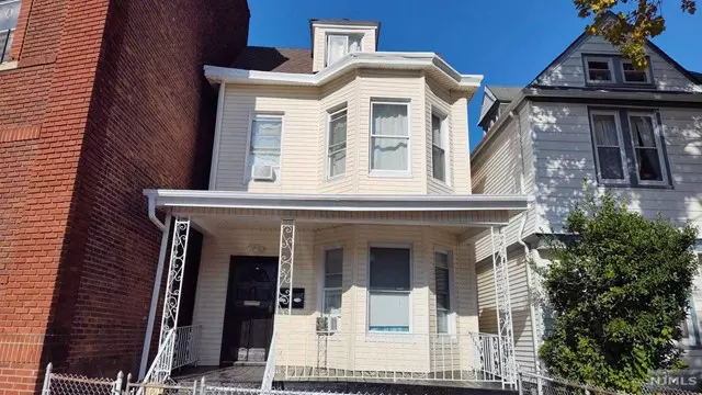 192 Broadway, Passaic, NJ 07055