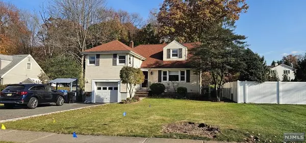 150 Village Circle East, Paramus, NJ 07652