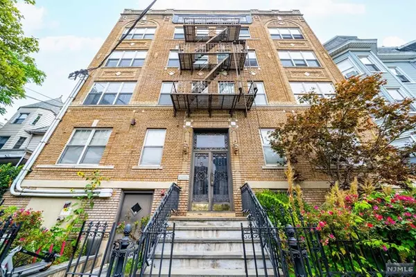 42-44 Prospect ST # 1C/103, Jersey City, NJ 07307