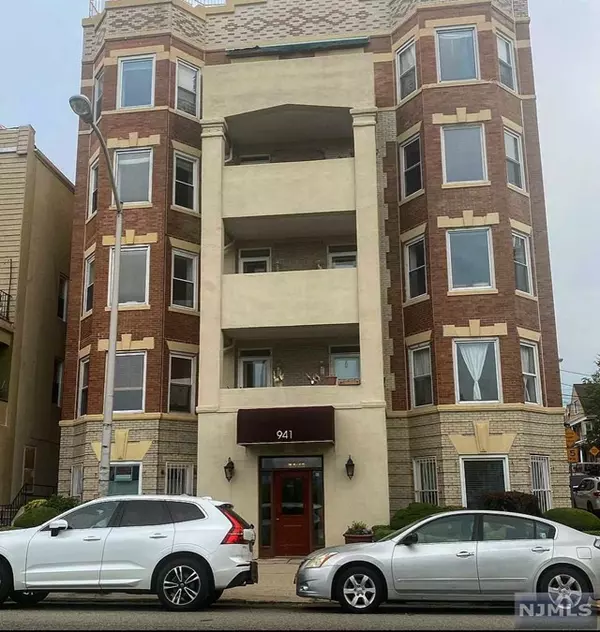 941-943 Boulevard East  #3A, Weehawken, NJ 07086