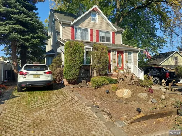 9 Van Houten ST #9, Bergenfield, NJ 07621