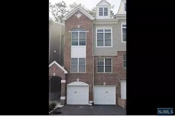 3 Rhodes CT, Hawthorne, NJ 07506