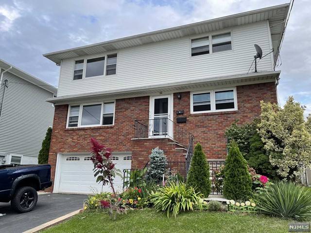 94 Maitland PL #2nd Floor, Garfield, NJ 07026