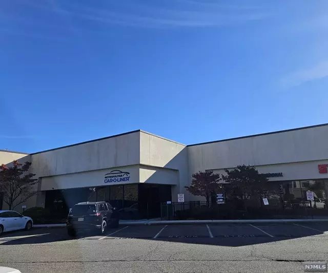 Mahwah, NJ 07430,300 Corporate DR