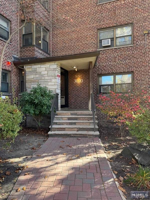 3020 Edwin AVE #4E, Fort Lee, NJ 07024