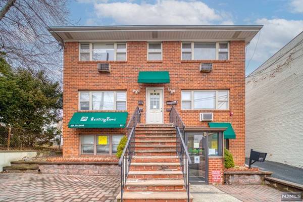 527 Main ST #2, Fort Lee, NJ 07024