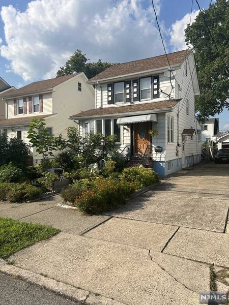 26 Woodland AVE, Little Ferry, NJ 07643