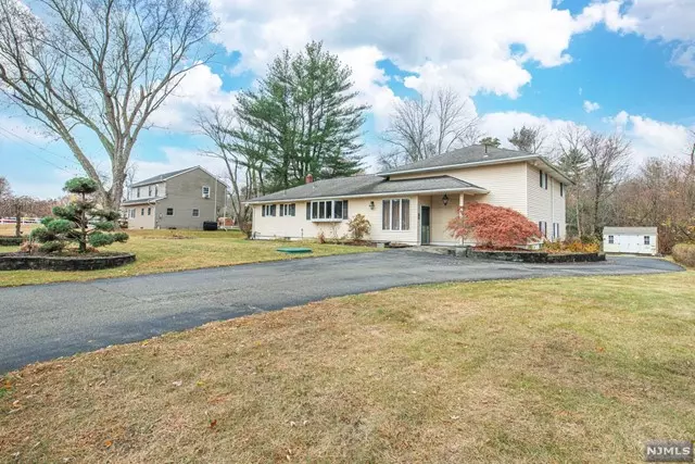 Jefferson Township, NJ 07438,41 Heather Hills DR