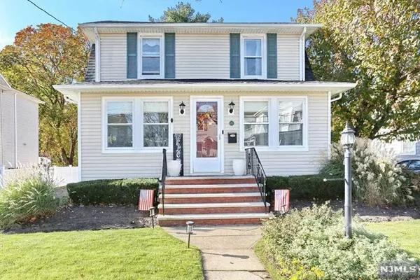 44 1st AVE, Hawthorne, NJ 07506