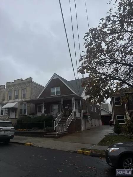 225 Day AVE #1, Cliffside Park, NJ 07010