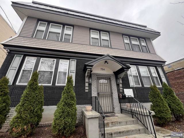 754-756 S 11th ST, Newark, NJ 07103