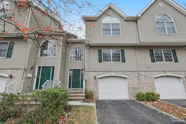 86 Elm ST # 86, Allendale, NJ 07401