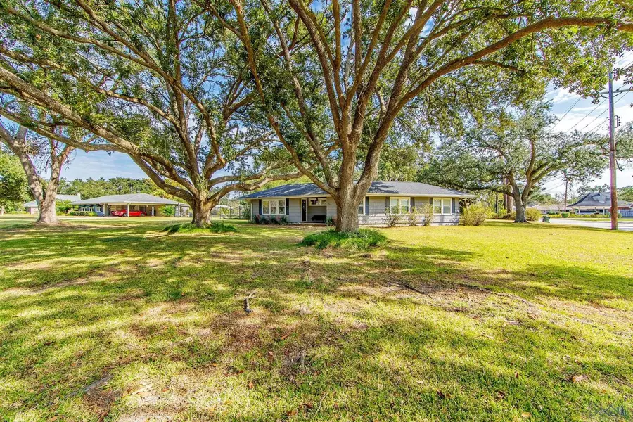 205 BARRIOS, Houma, LA 70360