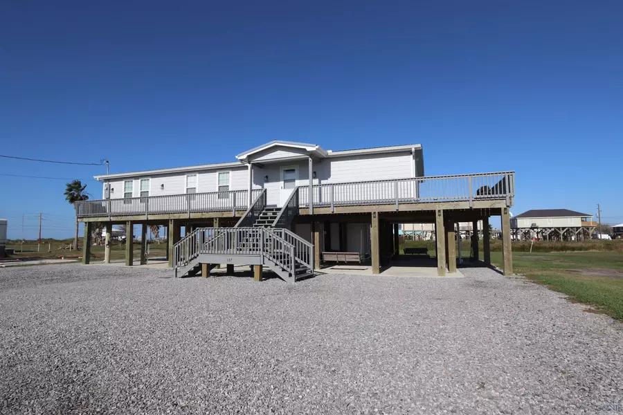 137 Norah Lane, Grand Isle, LA 70358