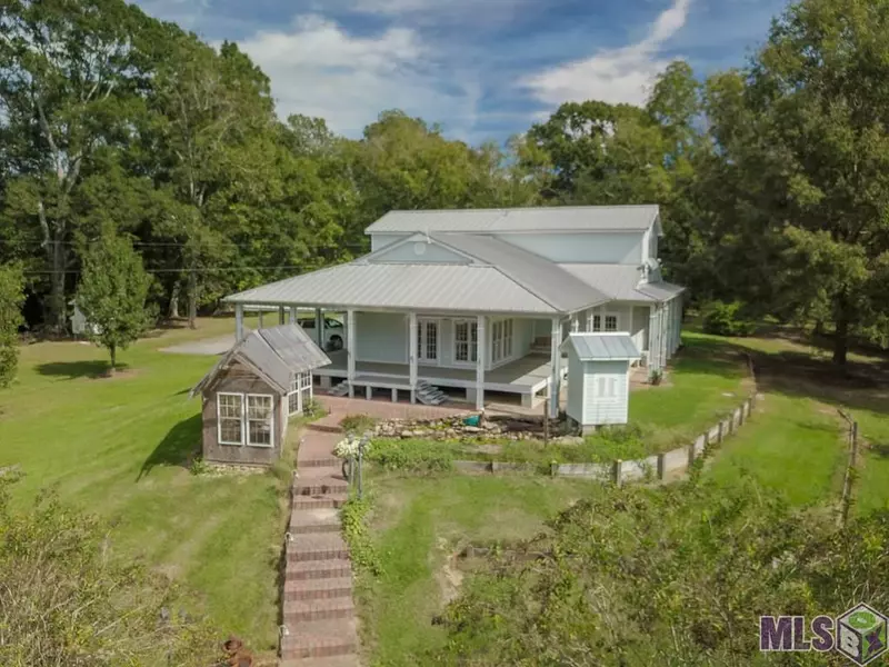 8531 SAGE HILL RD, St Francisville, LA 70775