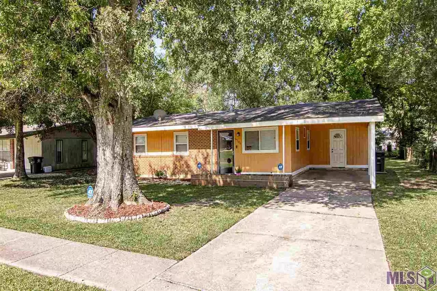 9789 FOSTER RD, Baton Rouge, LA 70811