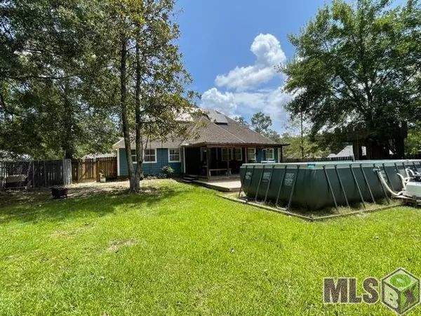 Livingston, LA 70754,21054 APRIL LN