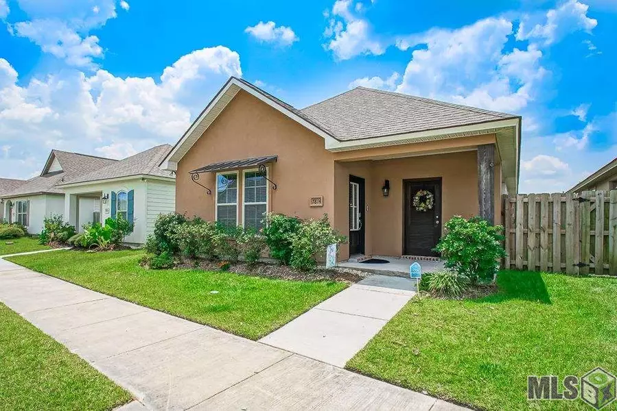 7814 W PELICAN LAKES AVE, Baton Rouge, LA 70820