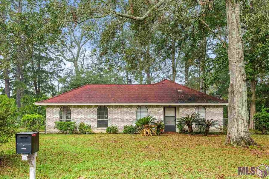 16911 WHISPERING PINES DR, Greenwell Springs, LA 70739