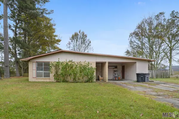 2450 ARMSTRONG CIR, Baton Rouge, LA 70816