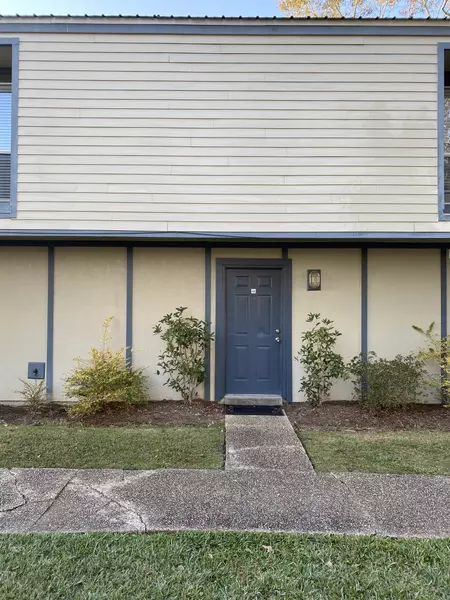 350 ATALIN ST #6A, Mandeville, LA 70448