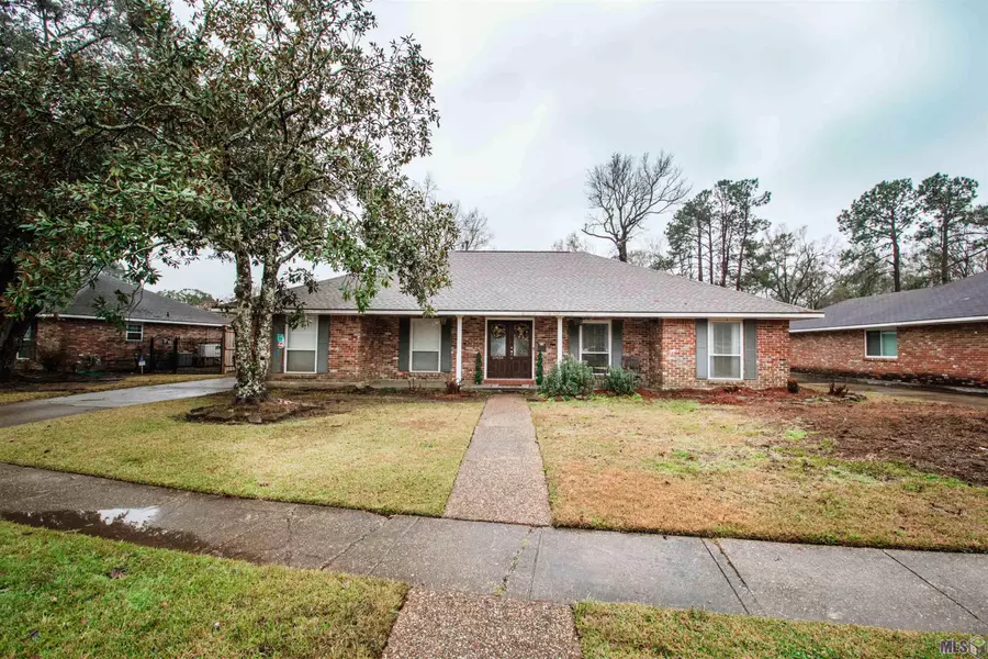 10934 MAJOR OAK DR, Baton Rouge, LA 70815