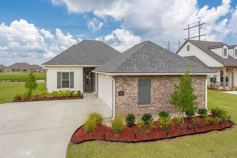 6488 SUGAR HARVEST CT, Addis, LA 70710