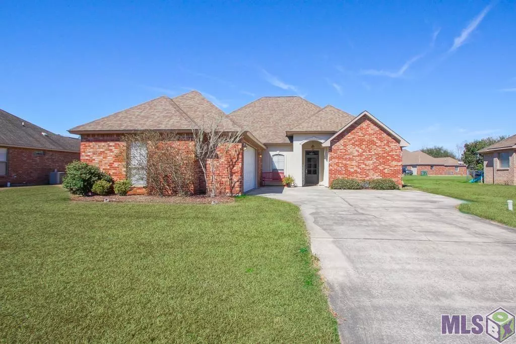 Denham Springs, LA 70706,38663 RED BUD LN