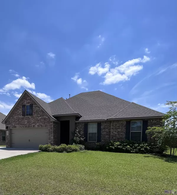 8740 TATLER ST, Denham Springs, LA 70706