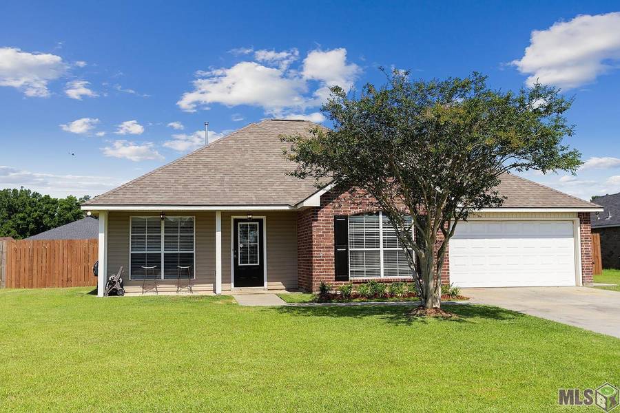 5215 SENECA DR, Darrow, LA 70725