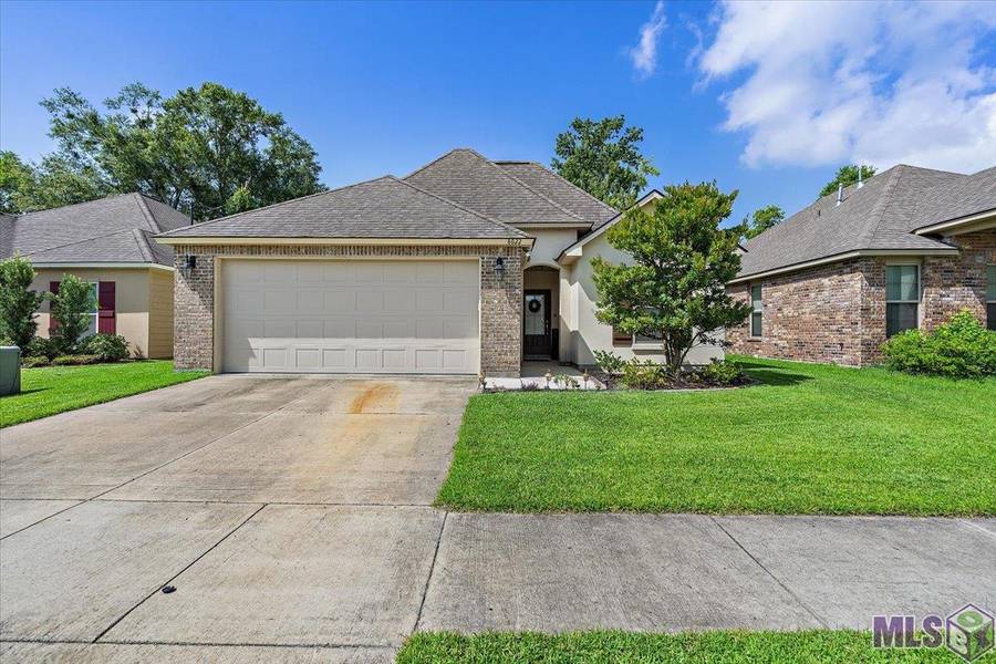 8022 ANTEBELLUM AVE, Baton Rouge, LA 70820