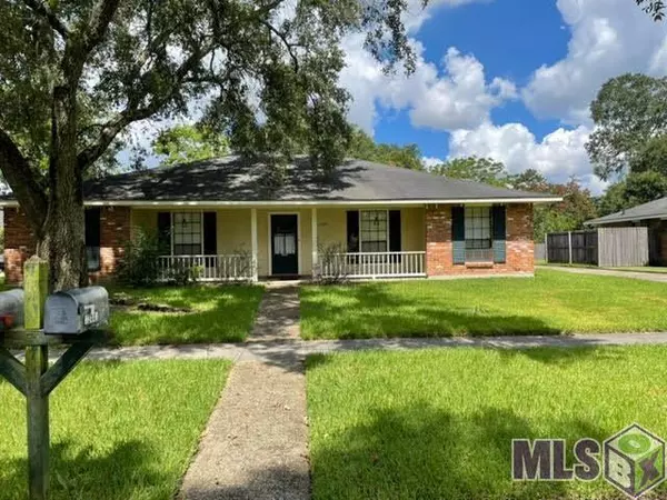 13441 RIDGEVIEW DR, Baton Rouge, LA 70817