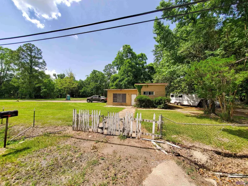 2145 ROSENWALD RD, Baton Rouge, LA 70807