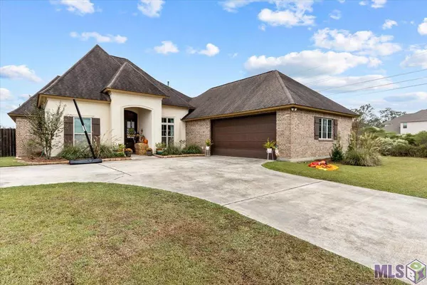 Denham Springs, LA 70706,34043 KINGFISHER ST