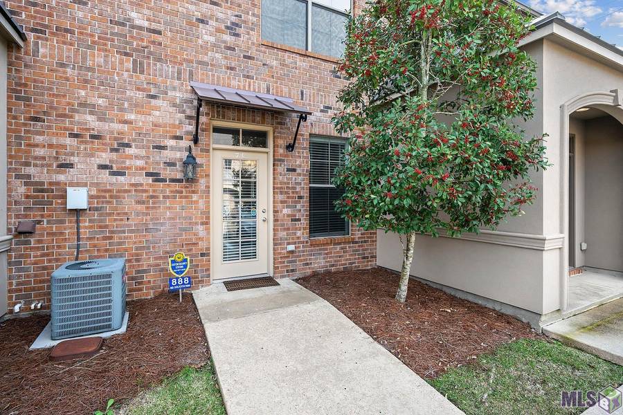 888 S KENILWORTH PKWY #7-C, Baton Rouge, LA 70820