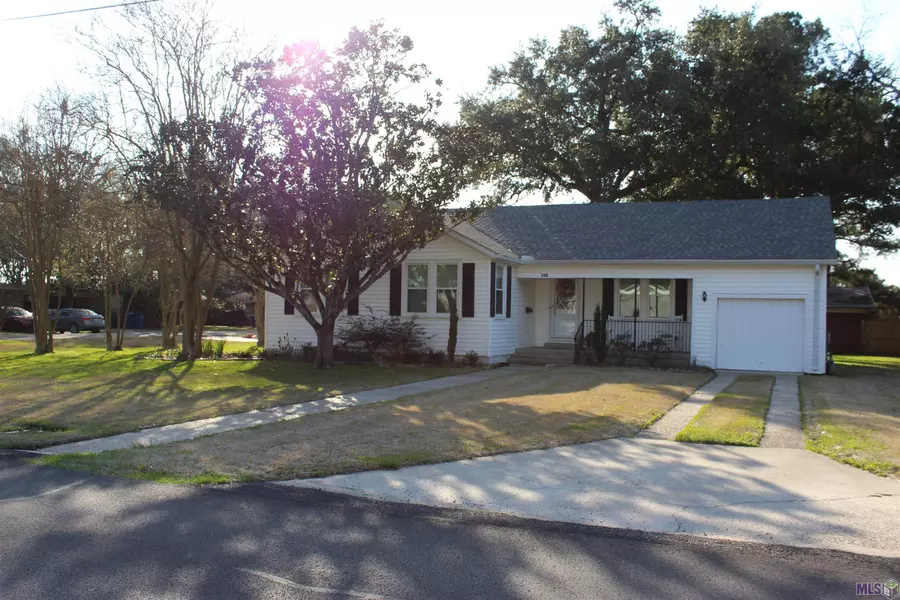 411 7TH ST, Port Allen, LA 70767