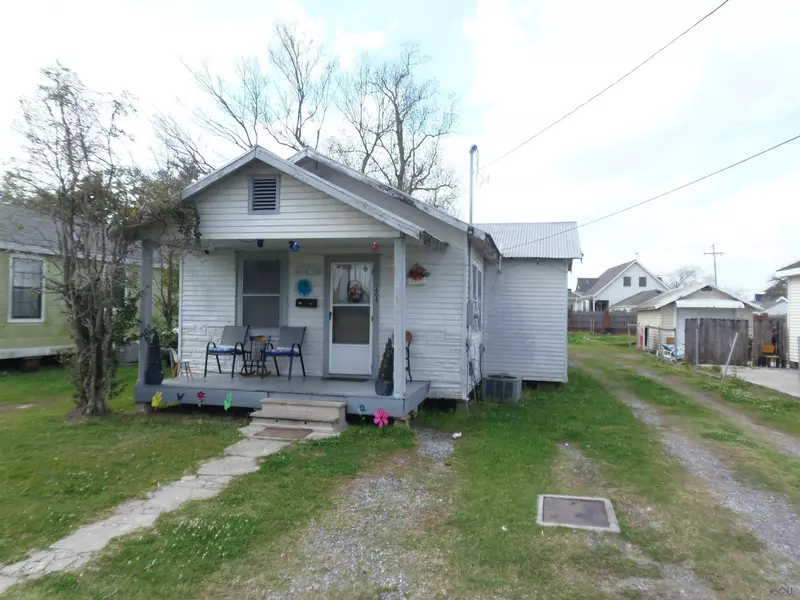 608 ST CHARLES ST, Thibodaux, LA 70301