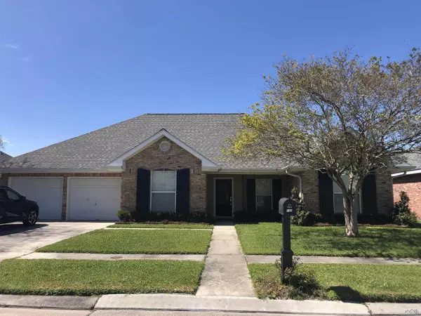 135 LINDSEY DR,  Houma,  LA 70360