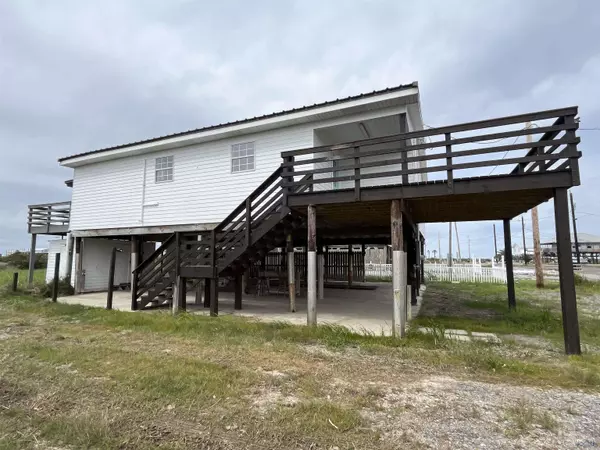 Grand Isle, LA 70358,161 APPLE ST