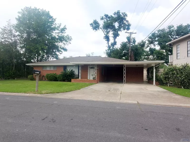 12 TEXAS AVE, Houma, LA 70360