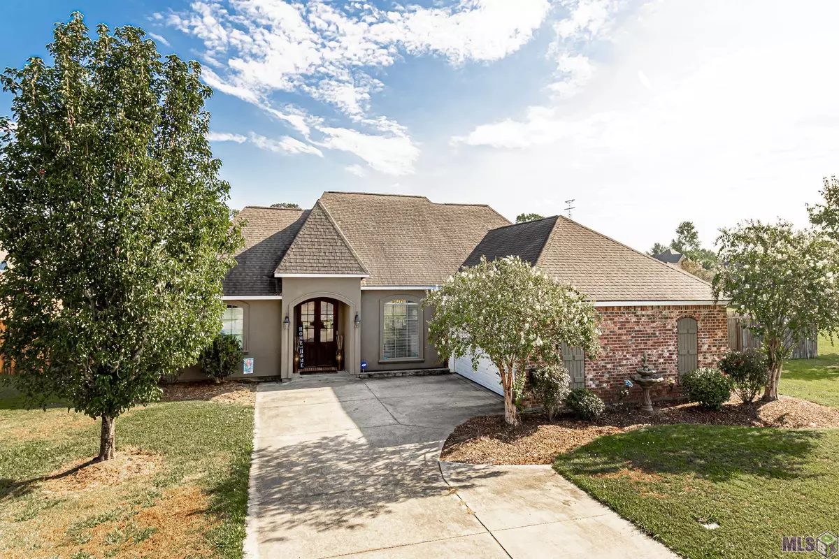 Addis, LA 70710,3200 RIVERS EDGE DR