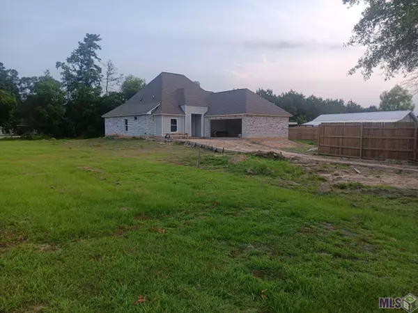 11192 WHISPERING OAKS DR,  Denham Springs,  LA 70726