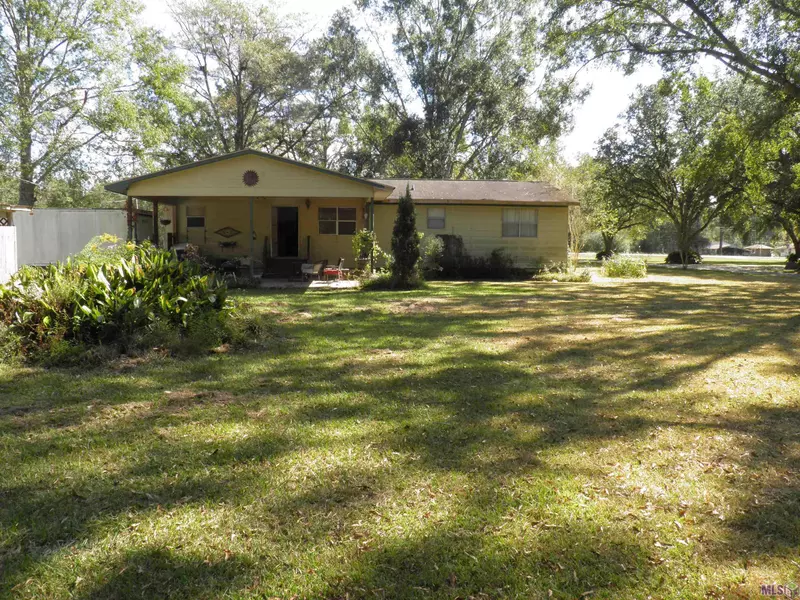 22281 WALKER SOUTH RD, Denham Springs, LA 70726