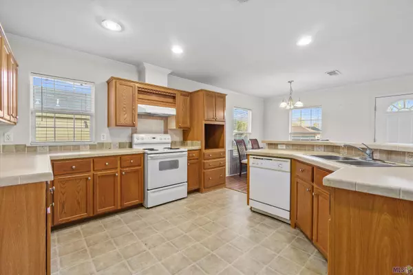 2148 ELVIN DR, Baton Rouge, LA 70810