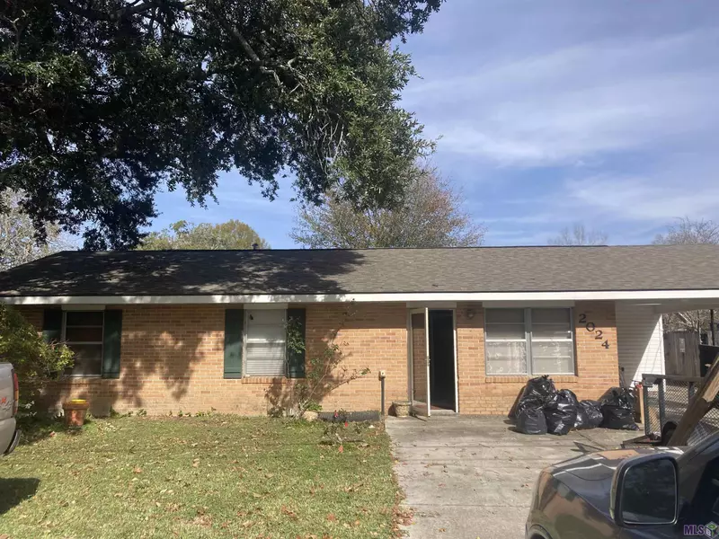 2024 LANSDOWN DRIVE, Port Allen, LA 70767